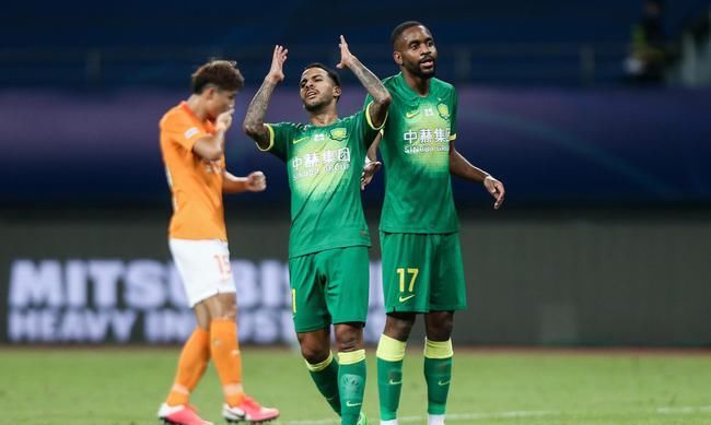 两球|三分钟被进两球，国安球迷怒了，热内西奥被质疑是“卧底”