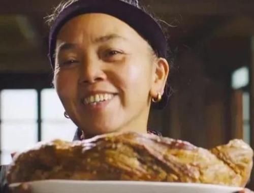 美食|把整只鸭子装进坛里,不加一滴水,5年后打开坛子,看到成品服了