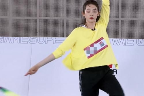  少女|硬糖少女不受重视，超新星预告只有两个镜头，希林只有声音没画面