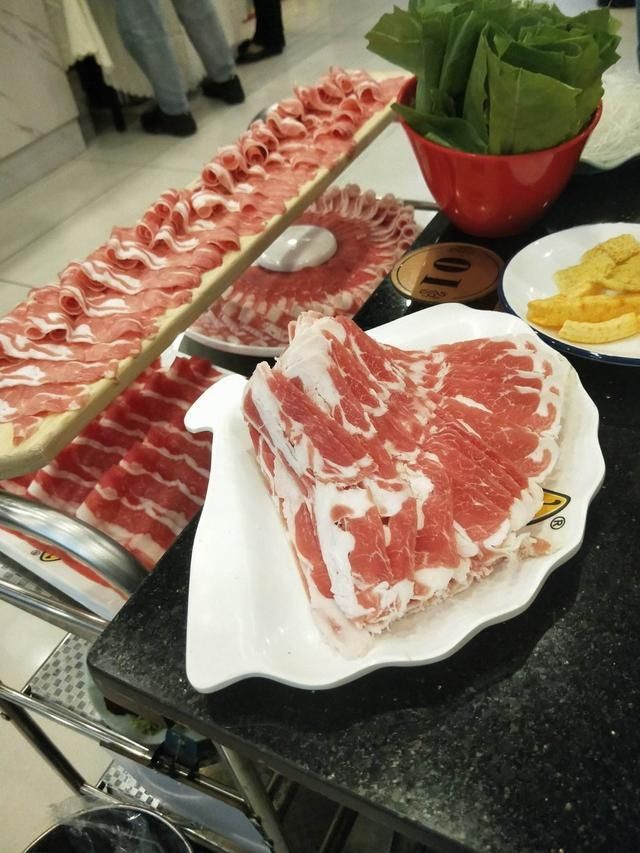 恩来顺|来津必吃美食·对胃不好的我来说,贴秋膘还是不辣的火锅比较好啊