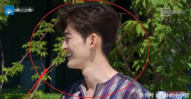  露天|《跑男》露天录节目，baby站在太阳底下，张翰的做法也太绅士了吧