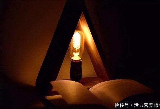 古人睡觉的三大禁忌(跟着古人学习如何睡觉，尤其这4个禁忌，希望你从现在开始避免)