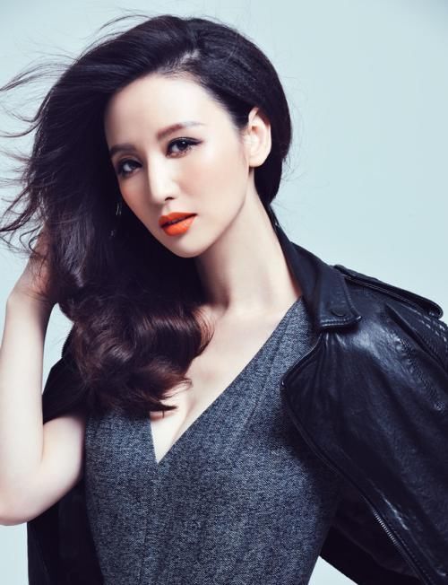  击败|击败汤唯，错爱黄海波，今成亿万公司老板娘，张萌没那么简单