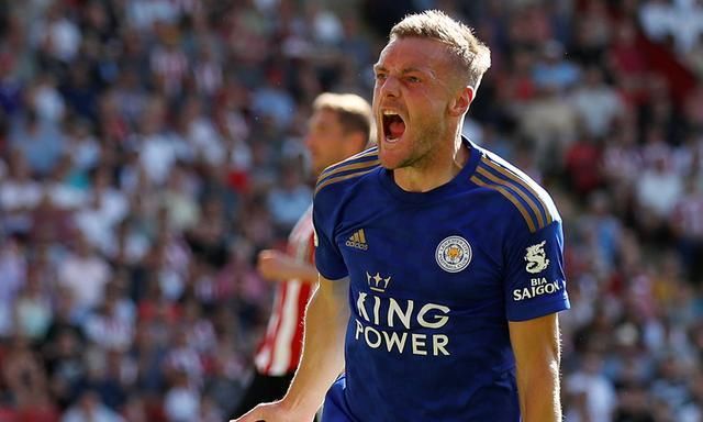  别联赛|战术板｜从默默无闻到英超金靴，“励志哥”瓦尔迪如何取得成功？