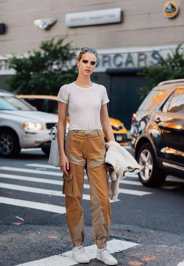  大街|谁说白T恤烂大街，那是你不会搭！