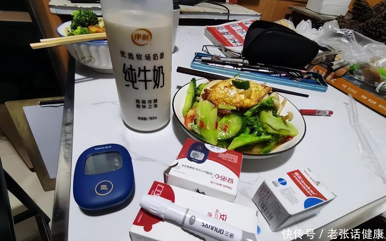 糖尿病喝牛奶升血糖吗(喝牛奶是升血糖，还是降血糖？糖尿病患者能不能喝牛奶？早做了解)