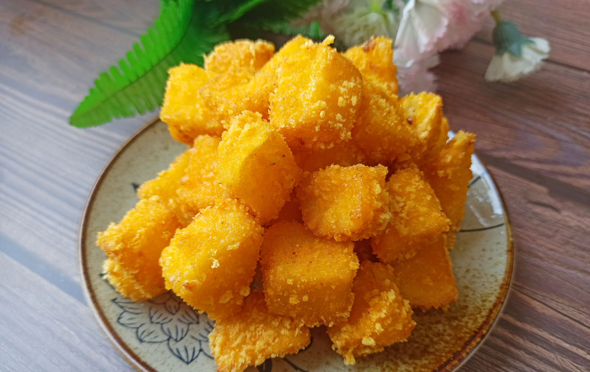  加上|苹果最好吃的做法，加上鸡蛋搅一搅，酥脆香甜，孩子常吃增强记忆