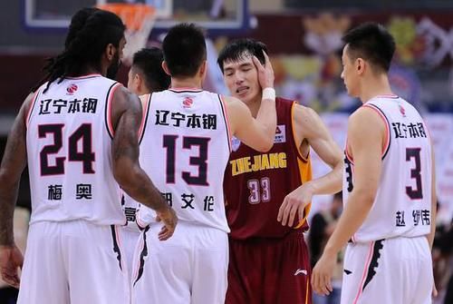  分太|郭艾伦：吴前疯了吧！我没跟他对位，48分太神奇