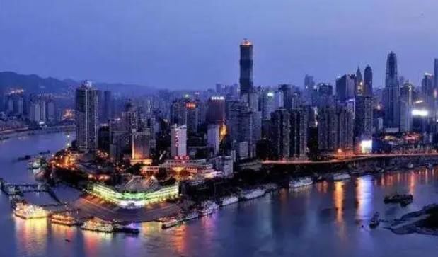 超乎|中国最良心的城市，每年游客络绎不绝，物价更是低到超乎想象