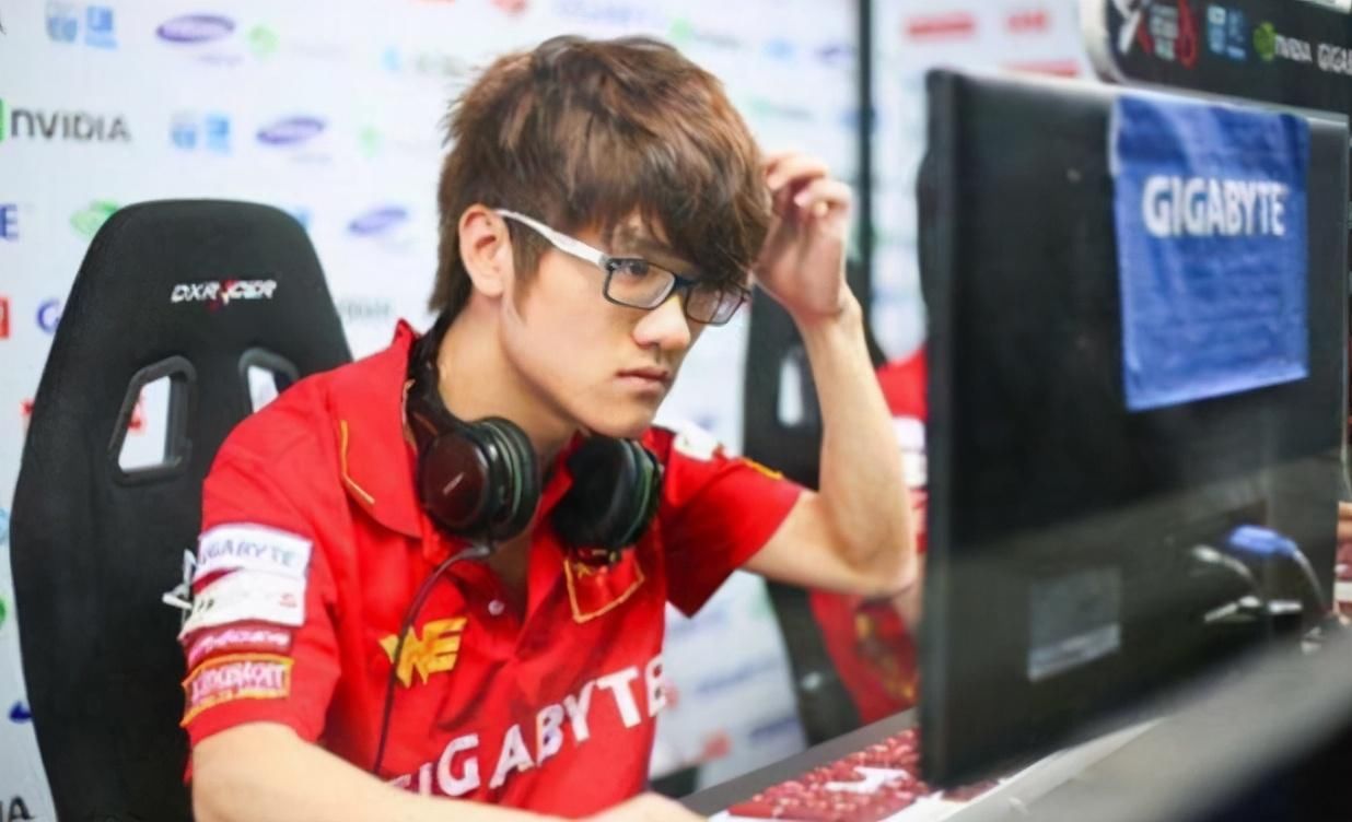 经历|OW冠军、前三星蓝选手宣布回归LOL，转型经历比韦神还要离谱