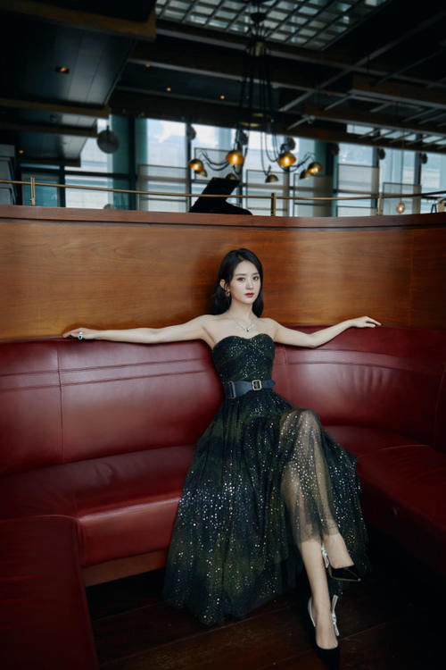  直播|赵丽颖怎么做到逆生长？参加直播颜值堪比少女，被宠溺称为小朋友