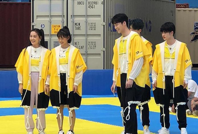  奥娟|《跑男》下期嘉宾高颜值，陈立农段奥娟来了，颜控确定不追？