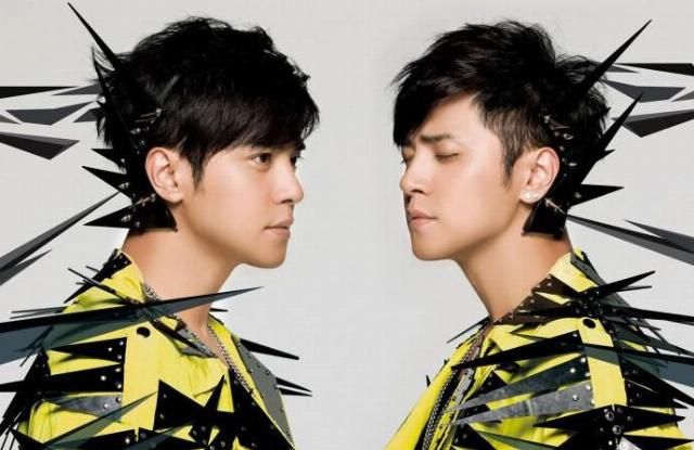  综艺|如今演员不拍戏，歌手不出歌，靠着综艺维持人气的3位男星是谁？