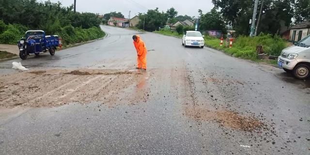 落实|从昨天到今天，栖霞这些人一直在顶风冒雨