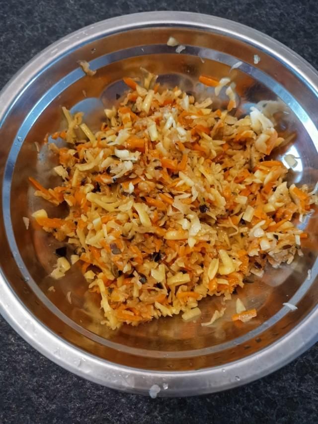 蔬菜|菜火烧的家常做法,几种蔬菜搭配,好吃营养,凉了也不硬。