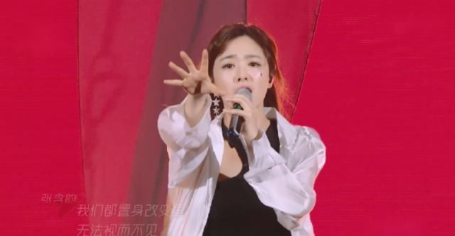  女团|出身女团就该吃亏？姐妹蹲过道里爆哭，但孟佳被淘汰不一定是坏事