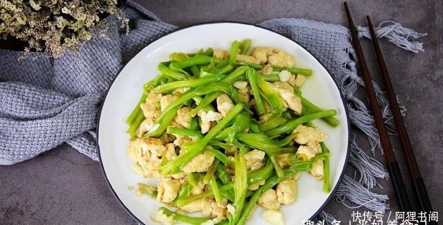 别省|炒菜前,这6种蔬菜必须焯水,为了家人健康,再懒也别省这一步!