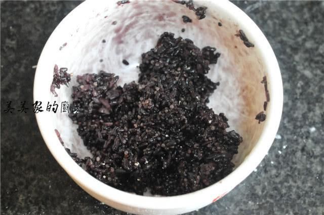  喜欢|早餐，儿子迷上了这个，10分钟出锅，3分钟光盘，比韭菜饼好做