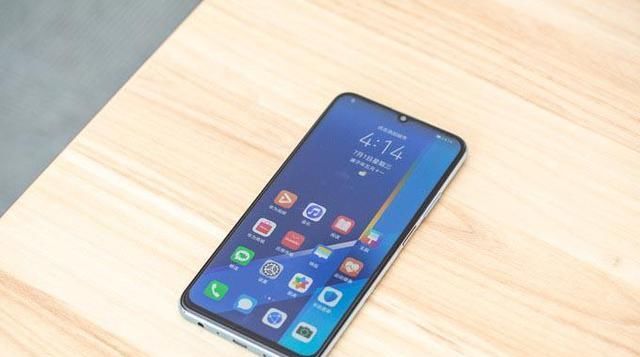 荣耀X10|发布不到两个月降至2199, 8GB+128GB, 网友: 5G手机真不保值!