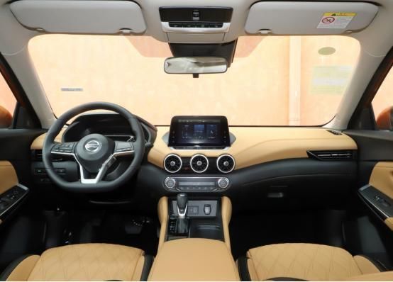  竞争|竞争轩逸帝豪，新宝骏轿跑轴距2米7，标配大屏车联网，不足6万