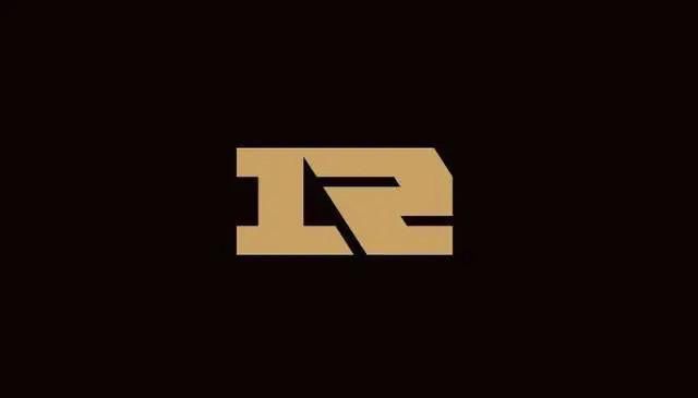 小龙|RNG无限火力五黑惩罚，小龙堡在线表白姿态：我能当你男朋友吗