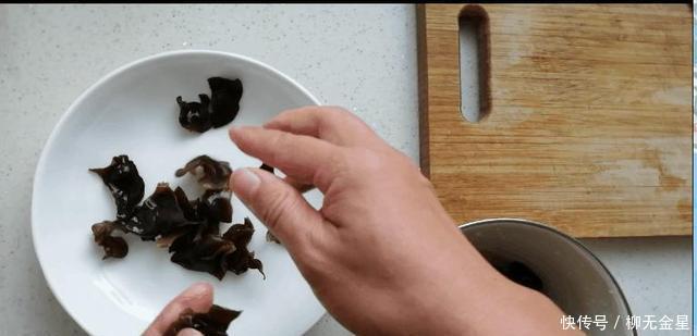 家人|改进鱼香豆腐,三个关键点,就让豆腐入味,色香味俱全,家人赞!