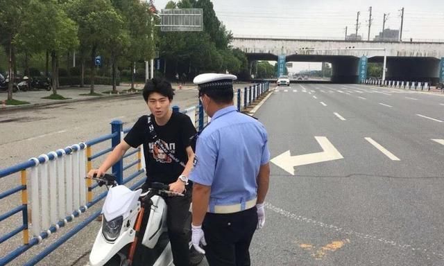 闯红灯|曝光｜|这些不文明交通违法行为被曝光，看看谁“出镜”了