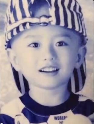  嘉宾|节目组晒蔡徐坤童年照，其他嘉宾都没反应过来，范丞丞一眼就认出