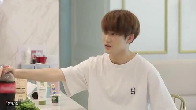 下车|韩国网友都希望咸素媛和陈华从《妻子的味道》下车，看够了，丢人