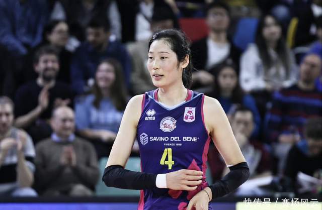 郎平连续3场为朱婷助威！或为弟子续约事情，斯坎迪奇该出手了