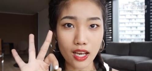 显白|黑黄皮就不能随心所欲穿衣?参考佟丽娅的选色技巧,让你显白N倍