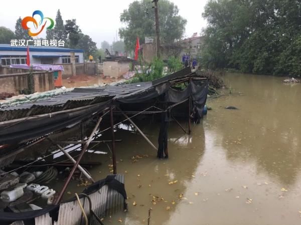 机修车|“雨不停，我们就战斗不止”