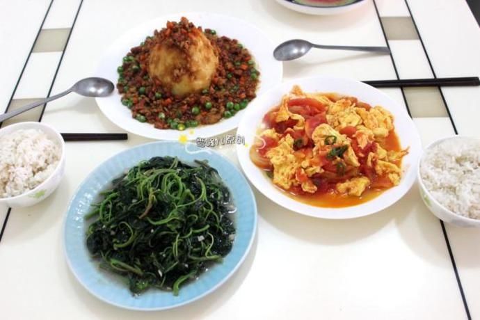  天天|午饭如此做比大鱼大肉都好吃，老公直说天天这样吃也不腻