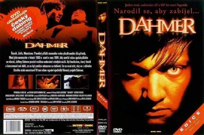  鹰眼|“鹰眼”杰瑞米·雷纳由于长得吓人，曾在大街上吓跑小朋友