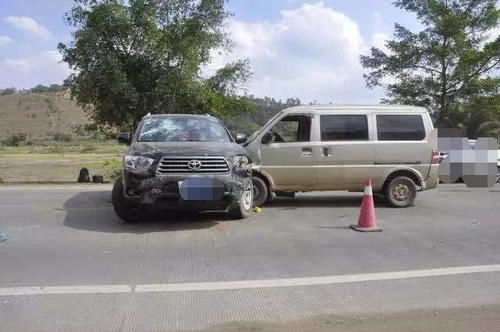  索赔|醉驾司机追尾停放车辆不幸身亡，家属索赔30万，车主无奈掏钱