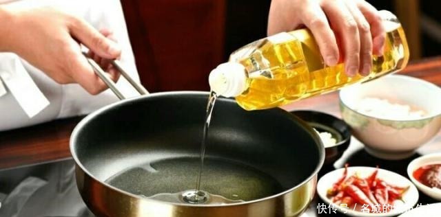 冒烟|炒菜时,等锅冒烟才下菜饭店大厨都搞错了,难怪菜不香没味道