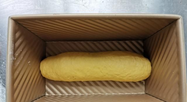 南瓜|香香软软的南瓜吐司,满满的南瓜与营养,香甜不腻,早餐吃最合适