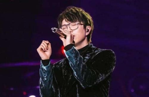  油腻|毛不易遭淘汰，水木年华被嫌油腻，张学友的话并非玩笑