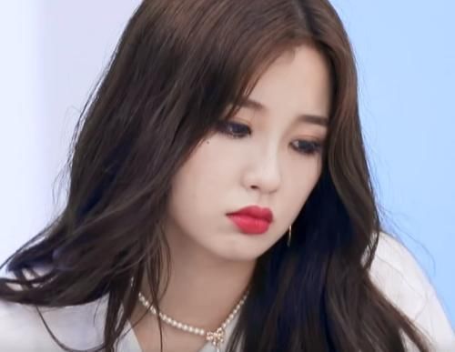 知名|刘雨昕因在节目中哄虞书欣登热搜知名作家你俩是闲出屁来了吗