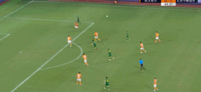  导致|31岁前国脚送礼：3分钟2次失误，导致连丢2球！纯业余脚法