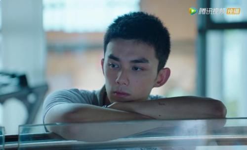  只不过|《穿越火线》播出，鹿晗只不过是本色出演，吴磊演技才是“炸裂”