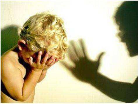  关某|7岁男童被继父杀害扔化粪池后续：凶手被判死缓