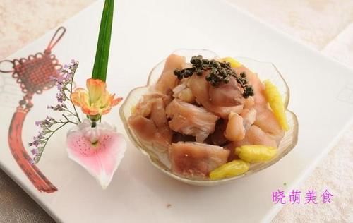 搅拌均匀|麻辣鱼片、泡椒猪脚、红烧咸鱼、孜然里脊的家常做法美味下饭