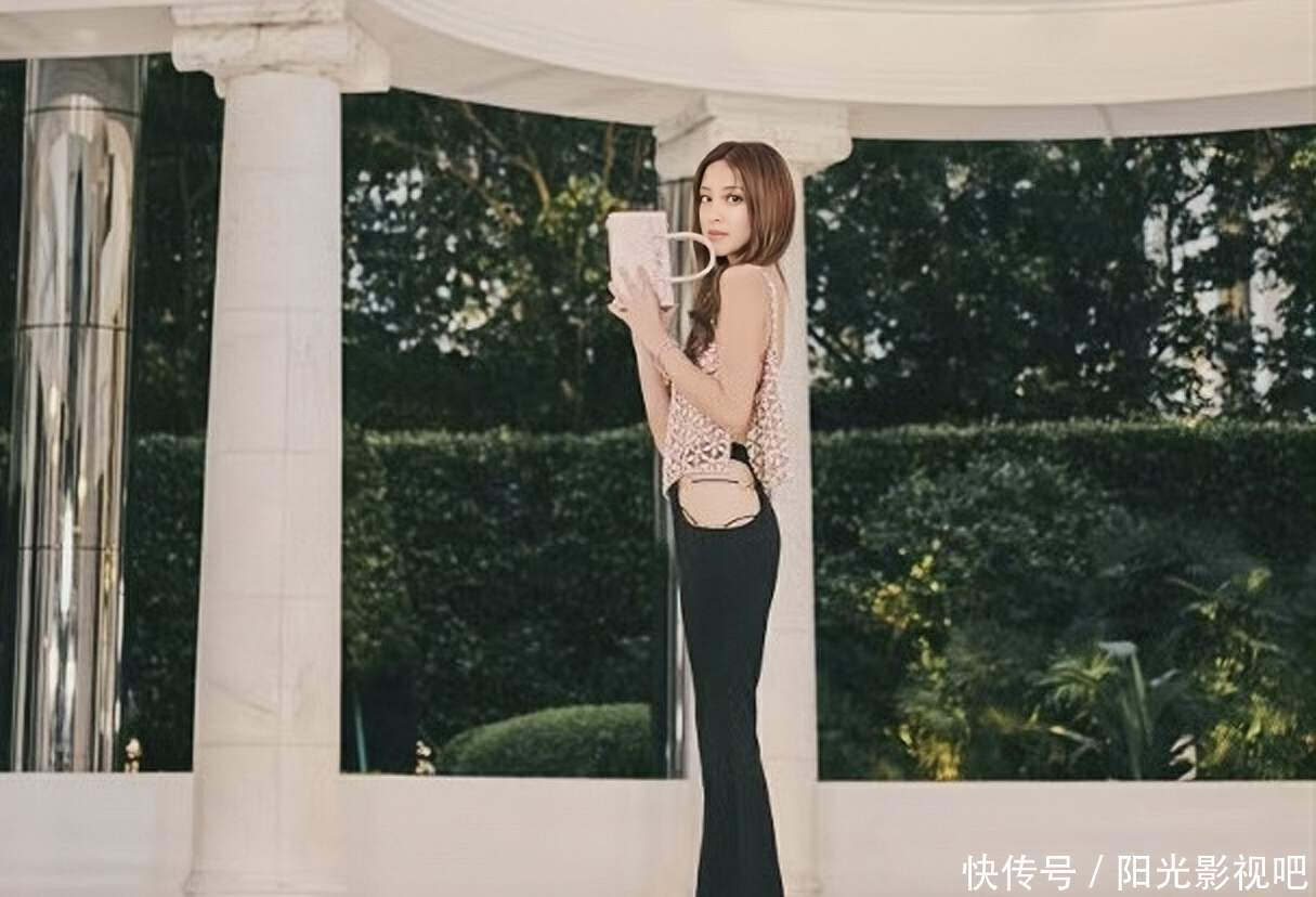 TVB女星陈凯琳穿透视装，故意露出一截底裤，尺度全开不怕走光