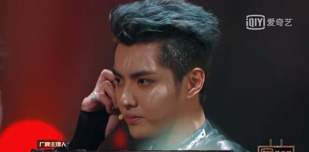  话筒|吴亦凡怒摔话筒罢录，郑均一句话表明立场，成全场最淡定的人！