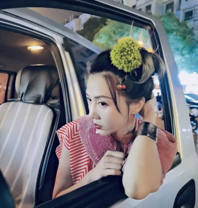  姐姐|姐姐淘汰有规律，除了人气差，还有年龄大，看伊能静还能撑到几时