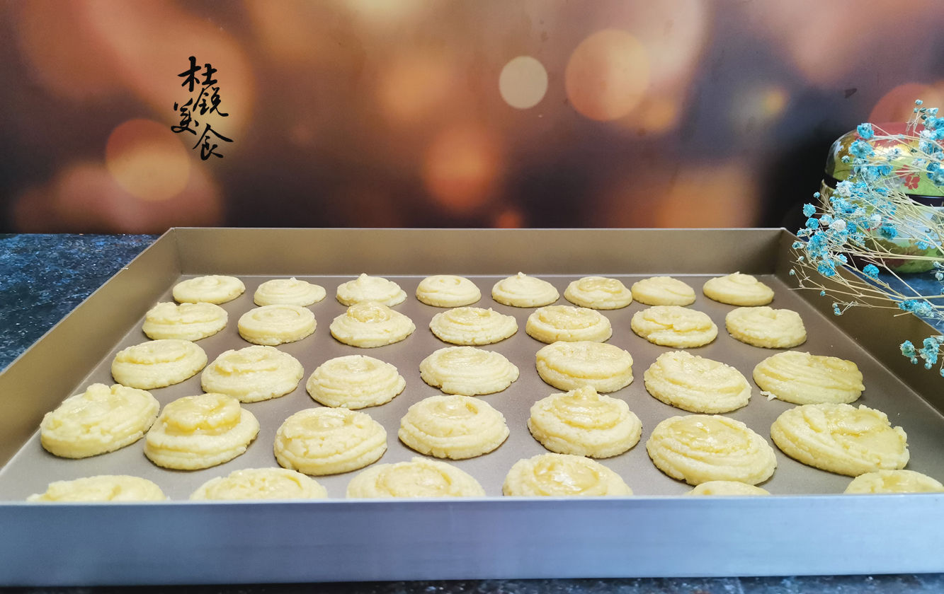  酥脆|只用蛋黄的饼干，搭配神秘食材，零添加更酥脆，加班族的小甜心