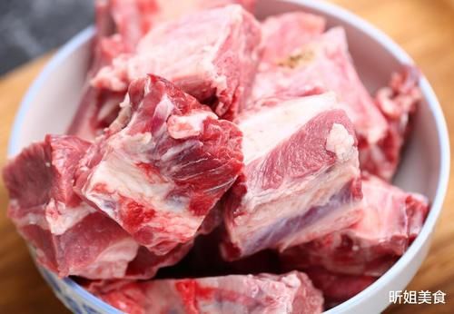  去除|首先在给排骨焯水之前，排骨就会变得又腥又柴，才知道，焯水煮至水开之后