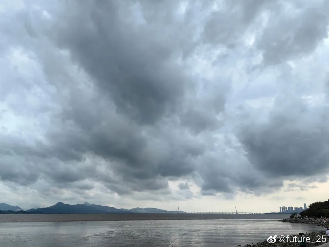 紧急提醒！8级大风！深圳全市进入暴雨戒备状态