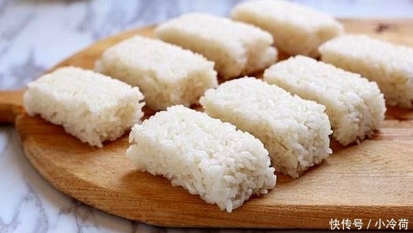 糯米饭|4步搞定糍饭糕,外脆里糯越吃越香,小时候的回忆